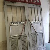 Porte de metro parisien  année 1930 avec enseigne métropolitain