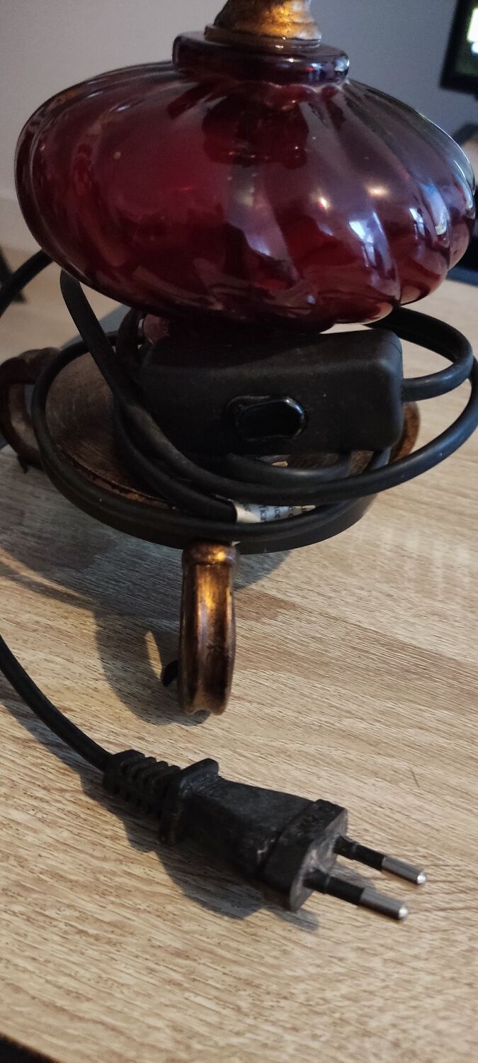 Sampa Helios lamp in red glass