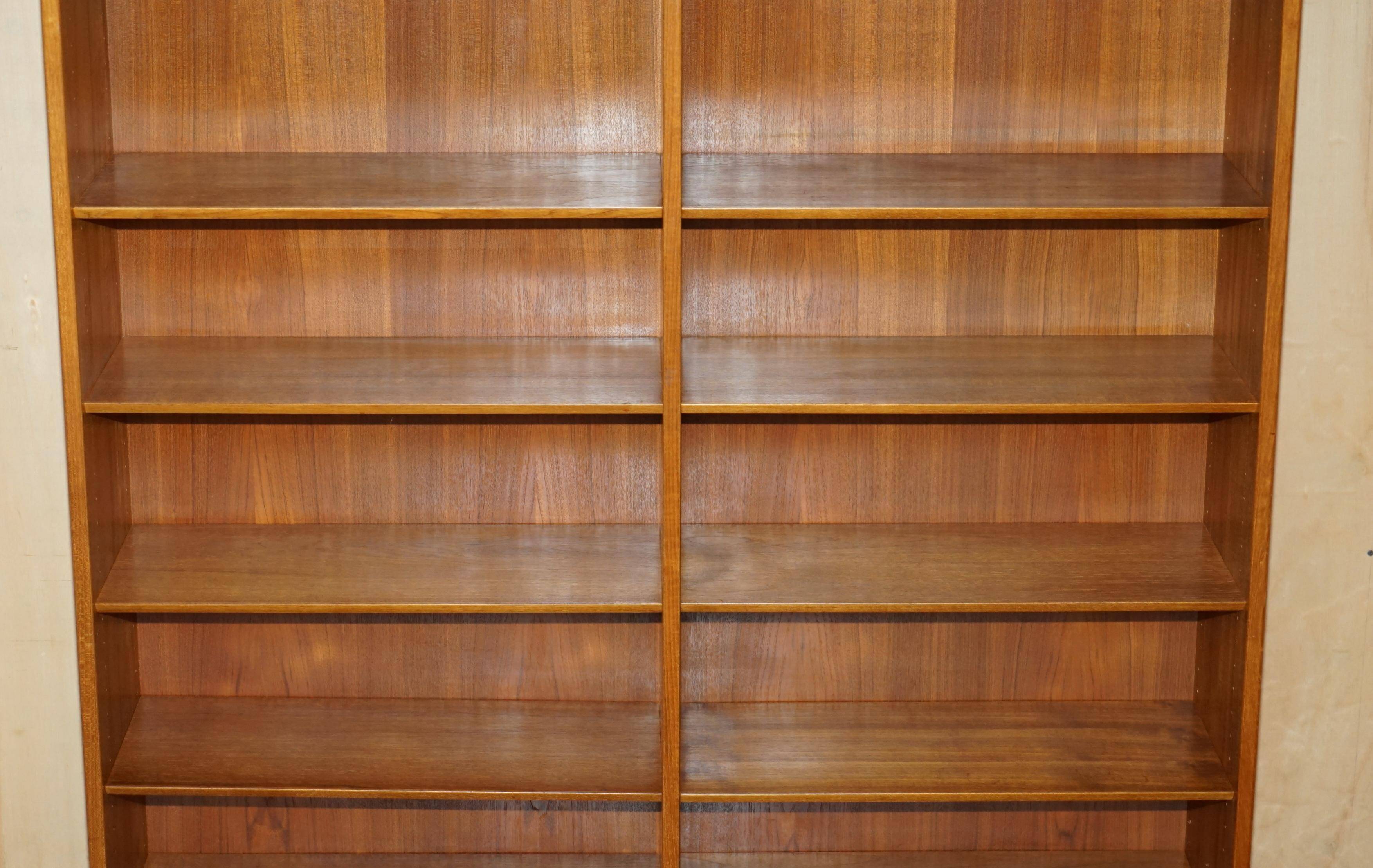 Pair of large open bookshelves Poul Hundevad Mid Century Modern in teak