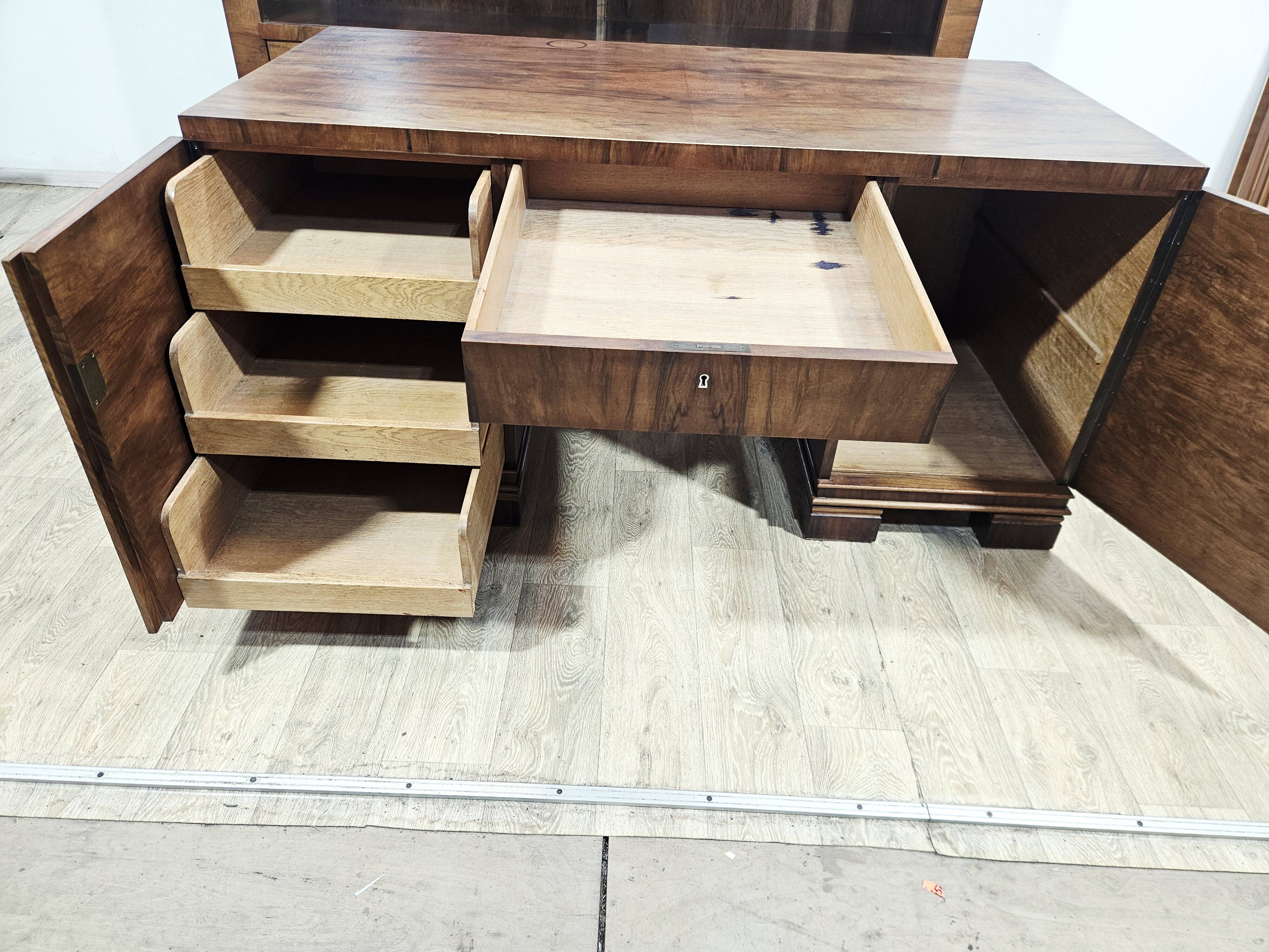 Ensemble de bureau exécutif monumental / Art Déco / Noyer / Années 1940.