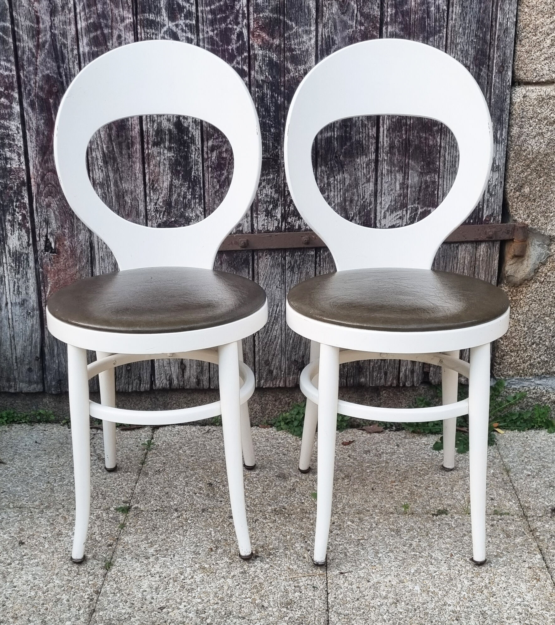 Pair Baumann chairs white seagulls, vintage, 70s