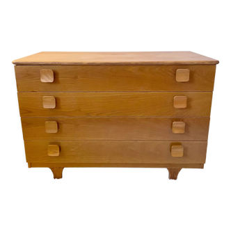 Scandinavian chest of drawers