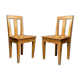 Ensemble de 2 chaises suédoises peintes