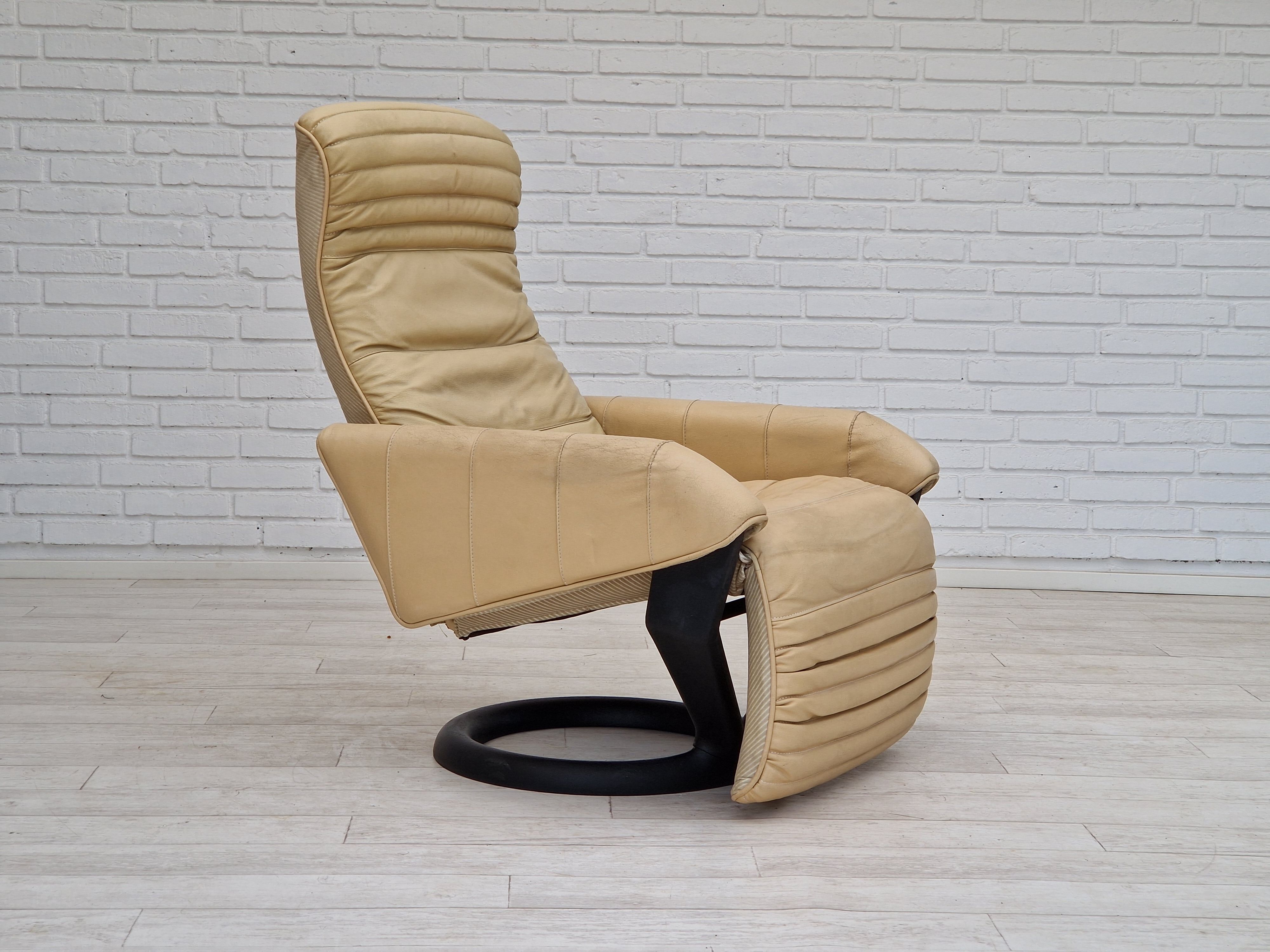 1980s, Danish design by Steen Ostergård for Bramin Møbler. "Action Recliner" relax chair.