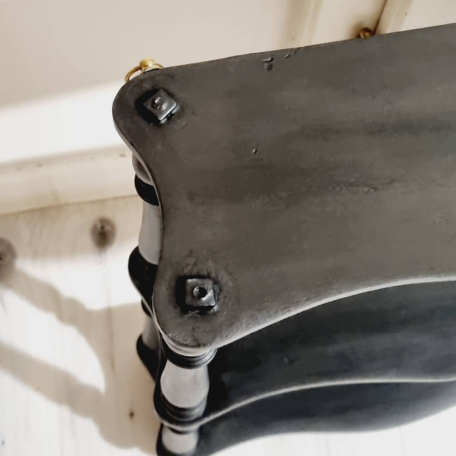 Lot of 2 old shelves