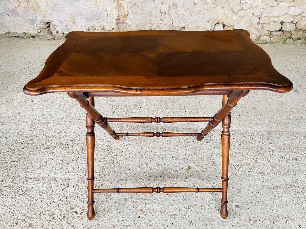 Folding side table in turned wood and marquetry circa 30's/40's