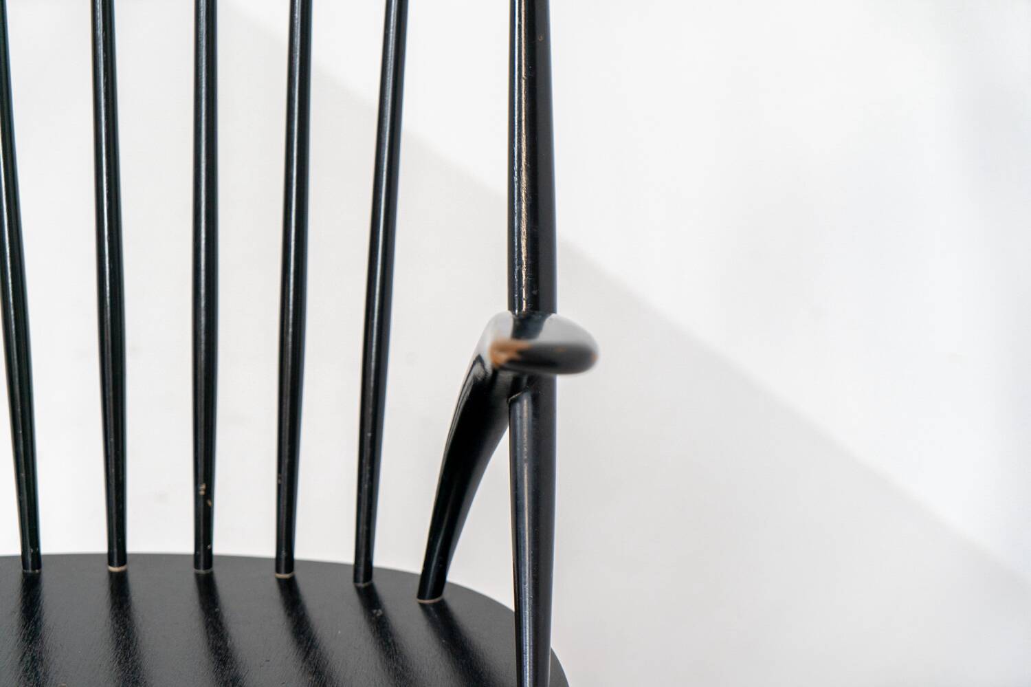 Rocking chair « IW3 » d'Illum Wikkelsø pour Niels Eilersen (Danemark, années 1950).