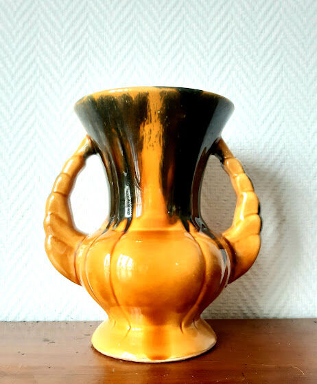 Vase with double ceramic handles 1960