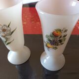 2 vintage Arcopal vases