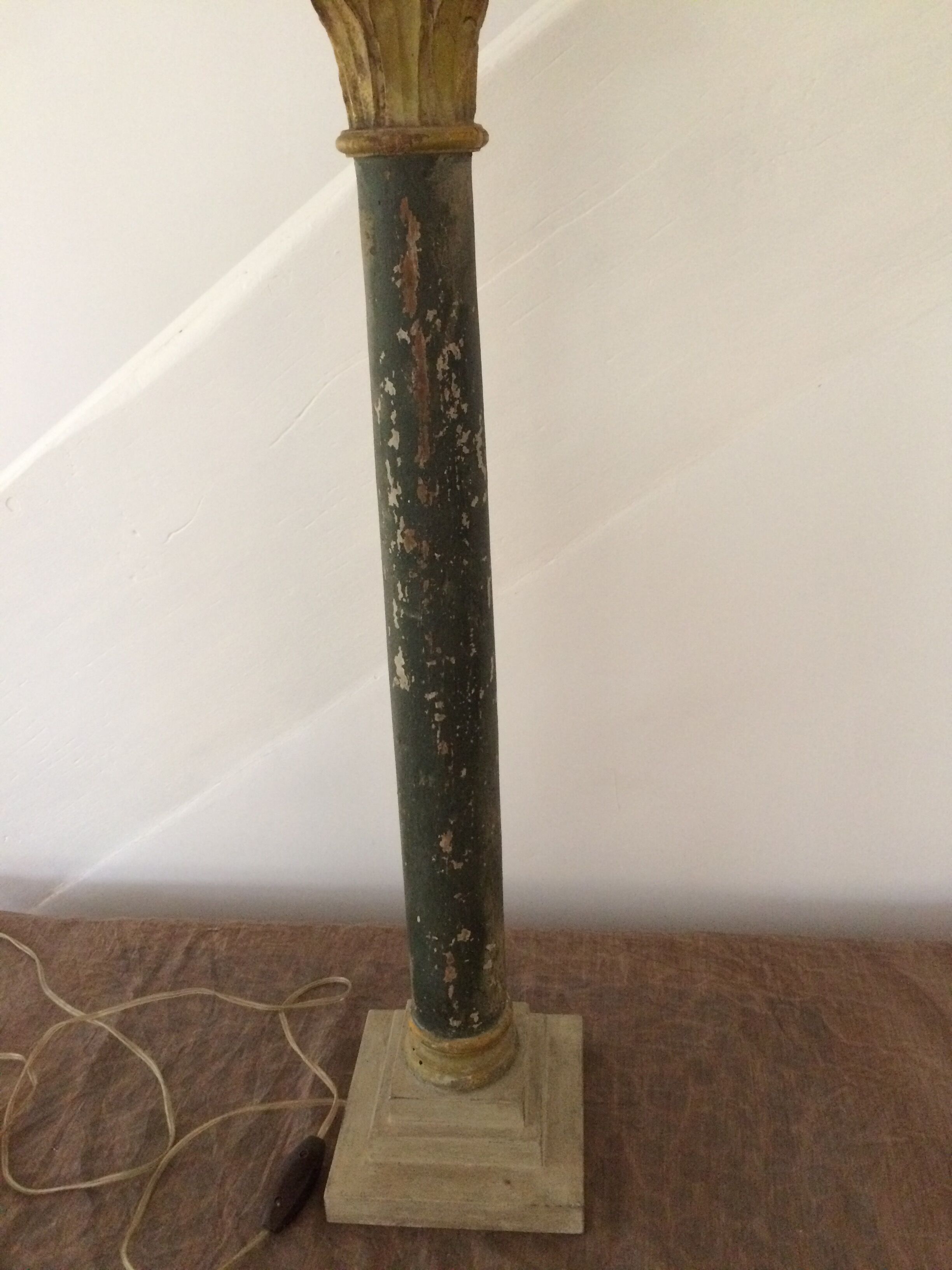 Floor lamp