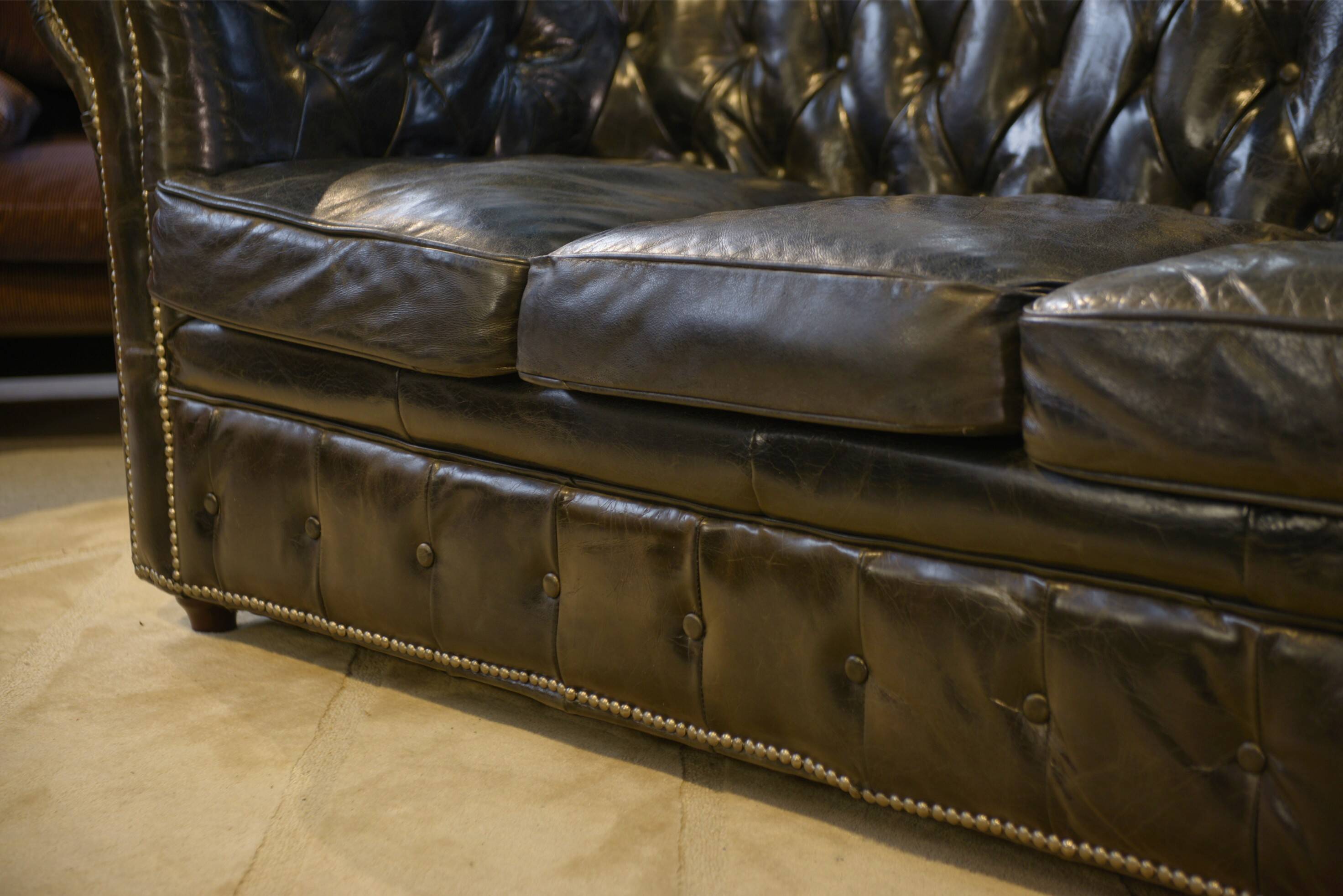 Chesterfield 3-seater sofa in black leather