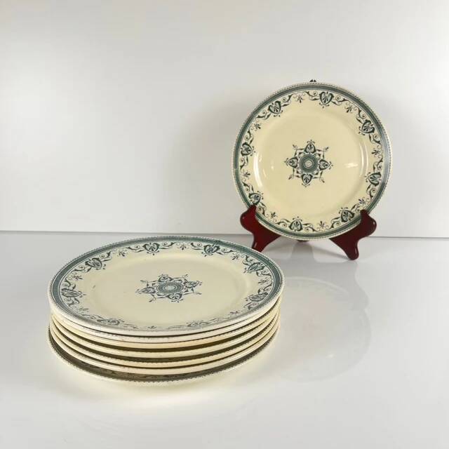 Set of 8 dessert plates in ironstone "Amiral", Creil & Montereau, green-blue, late 19th century.