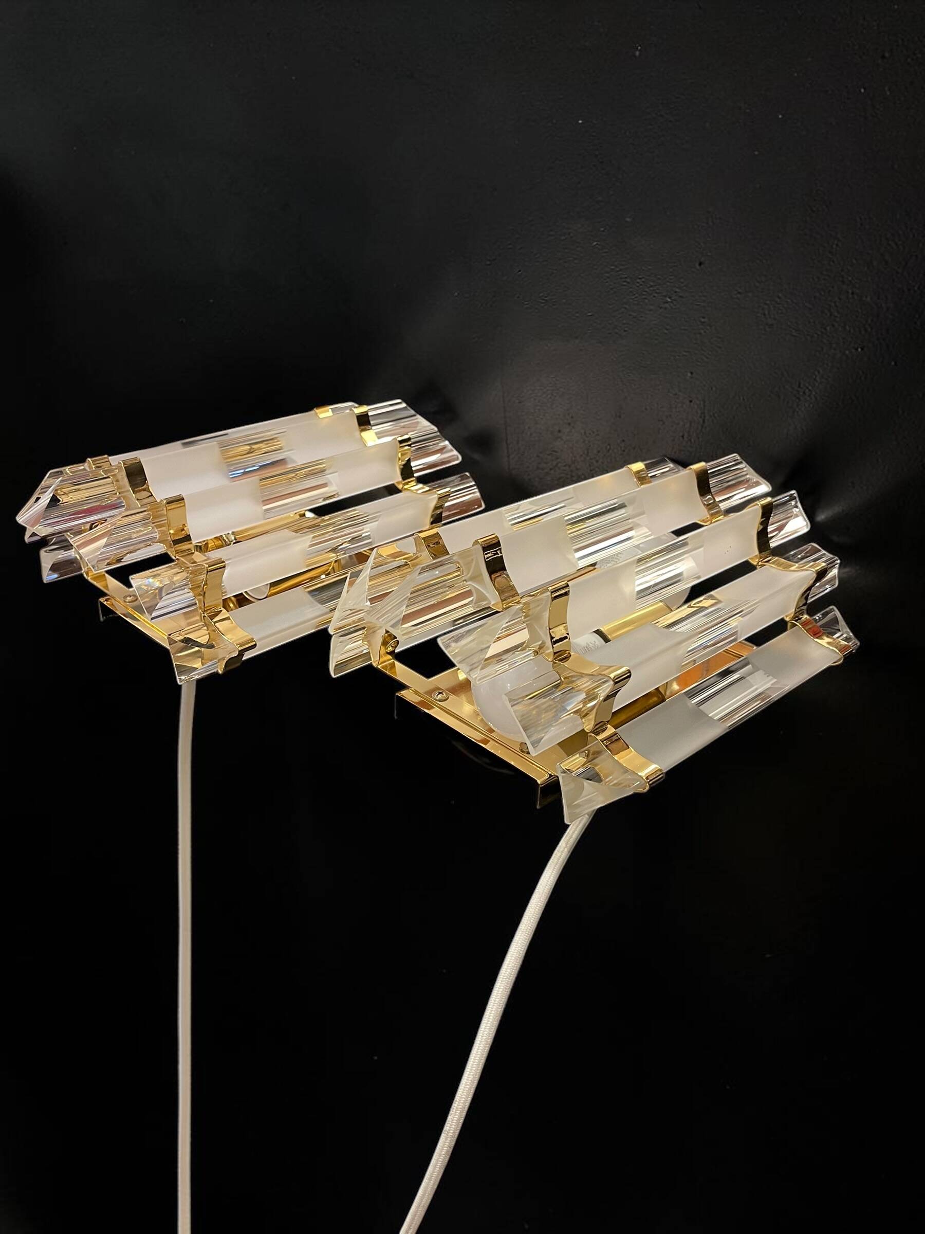 Pair of Venini wall lights 1980