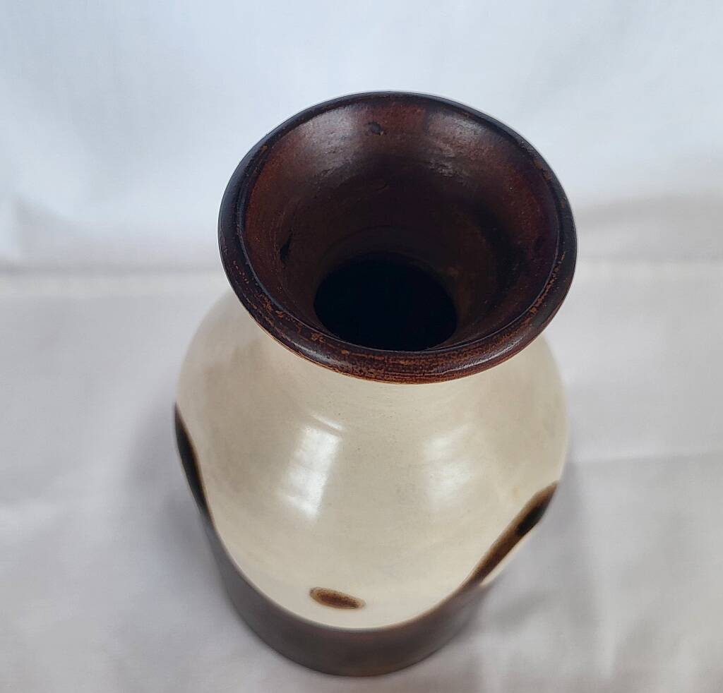 Peruvian Chulucanas Ceramic Vase Brown Beige Signed Vintage