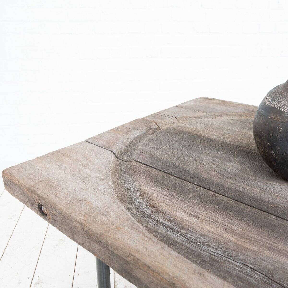 Table à manger primitive, France, début du 20e siècle