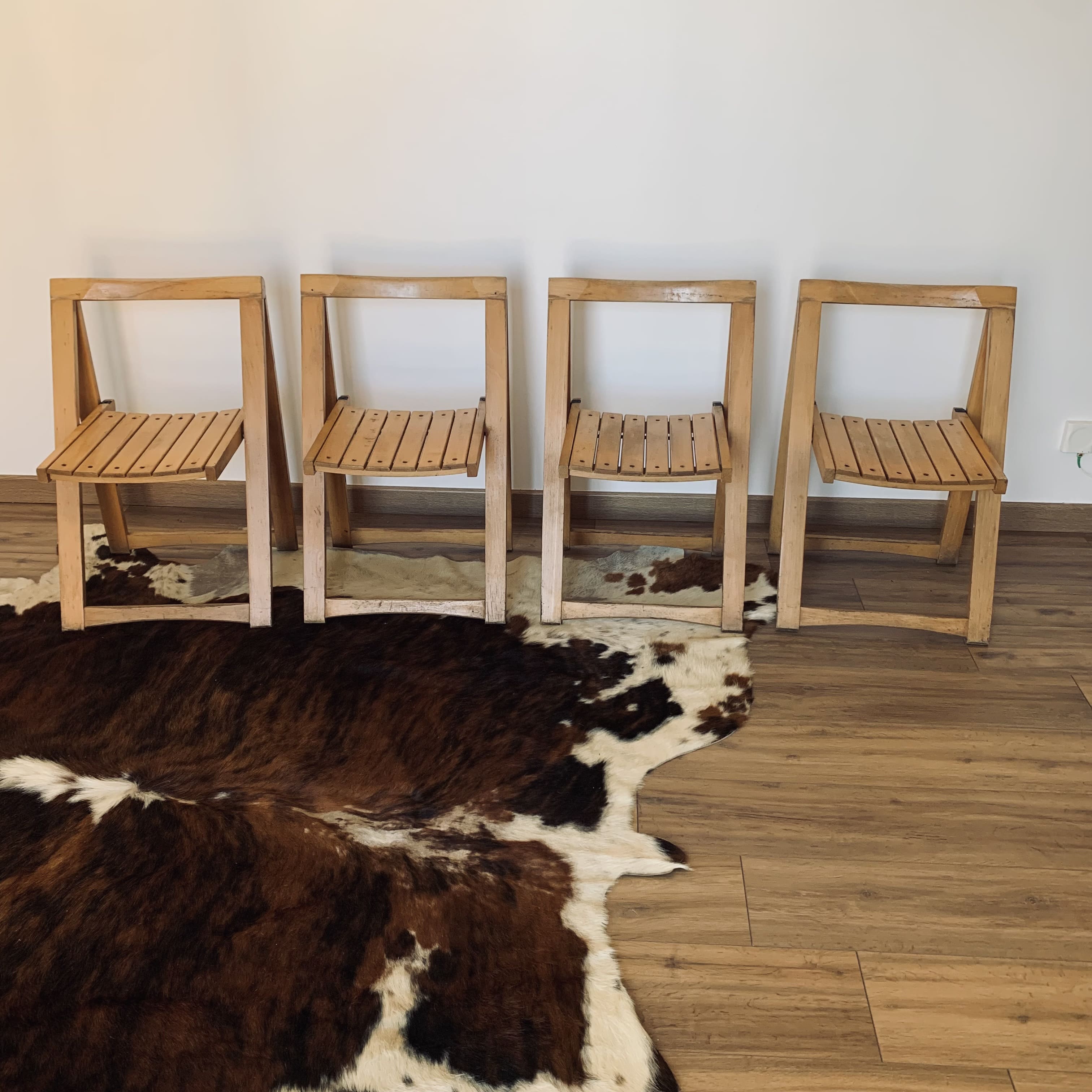 Suite de 4 chaises pliantes