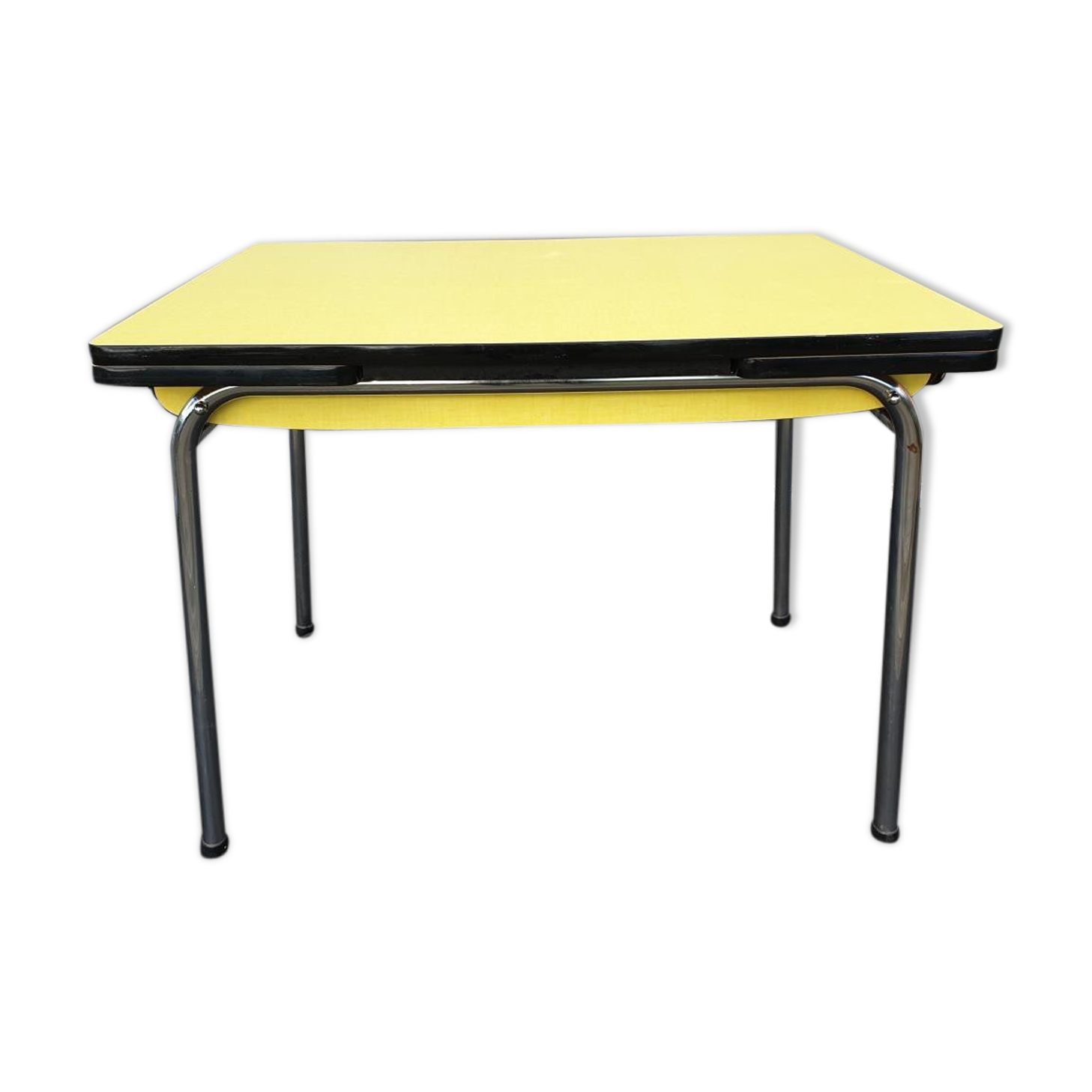 Table 2 lengths in yellow formica