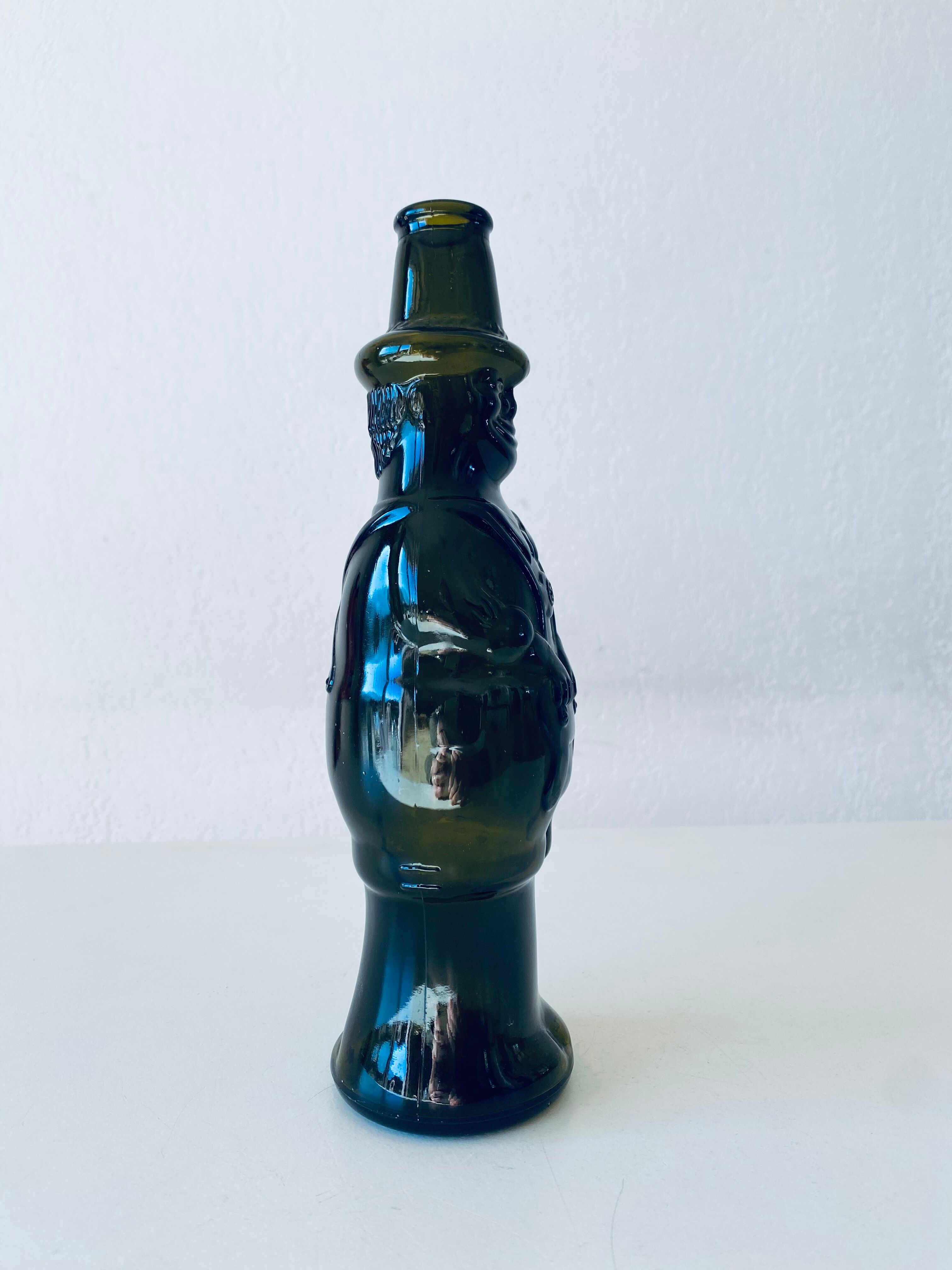 Humorous glass decanter