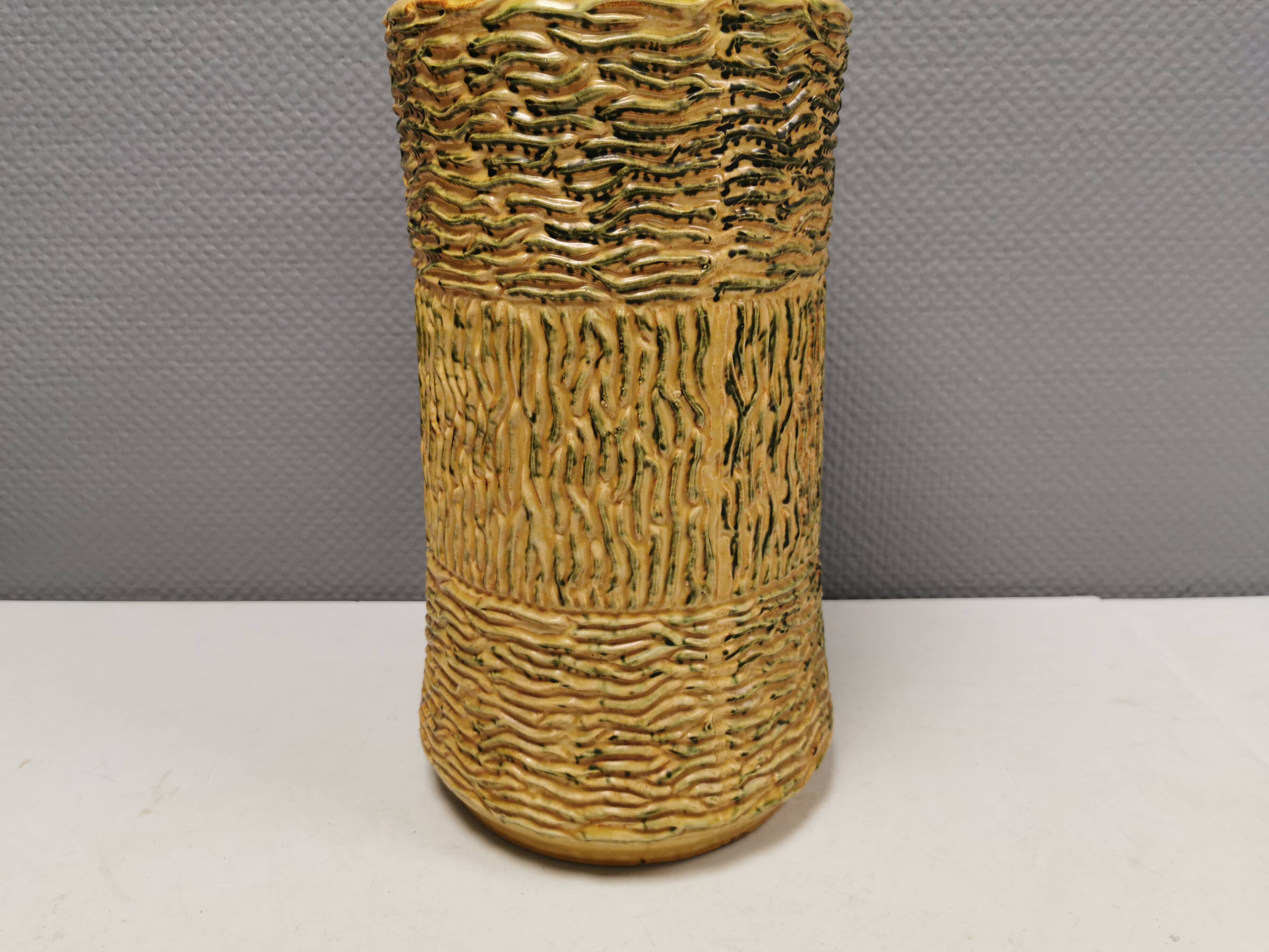Énorme vase de sol d'allemagne de l'ouest, en glaçure jaunâtre