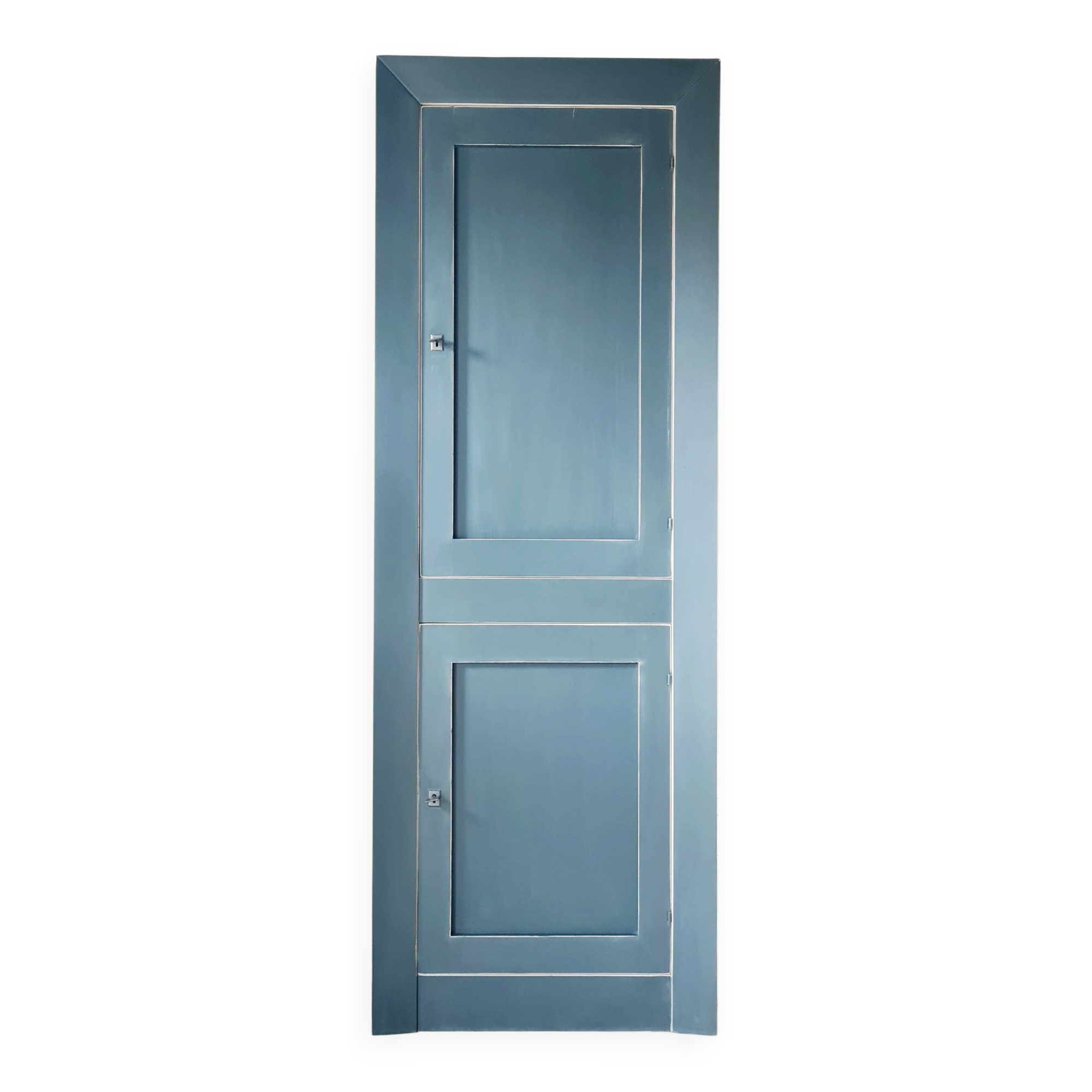 Armoire type parisienne haute étroite – Bleu Paon & Intérieur crème