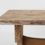 Beau tabouret bas de forme rustique en bois peint, France vers 1900