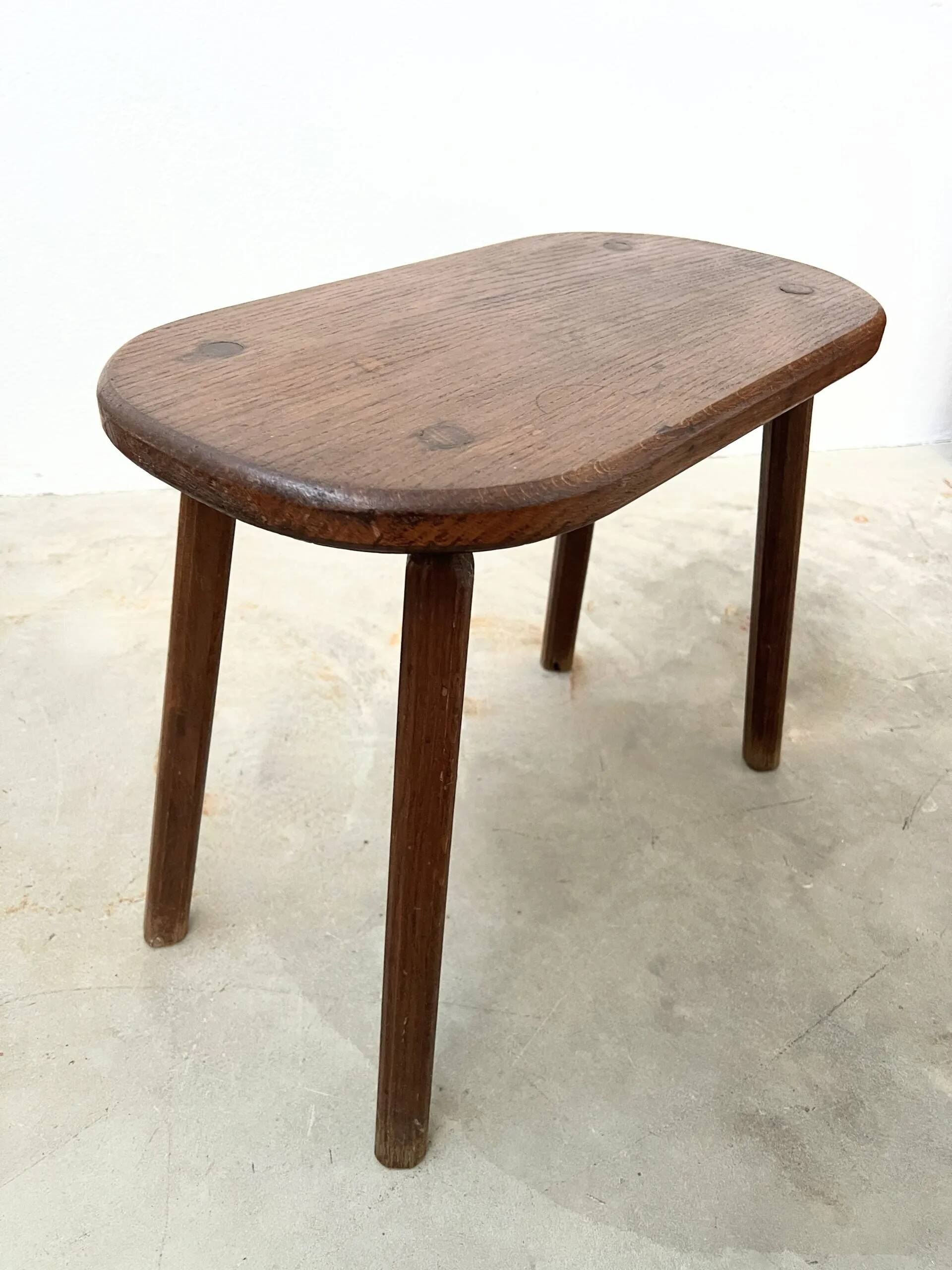 Oval farmhouse stool (55cm) – solid wood & wabi-sabi spirit