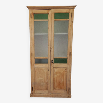 Armoire parisienne vitrée