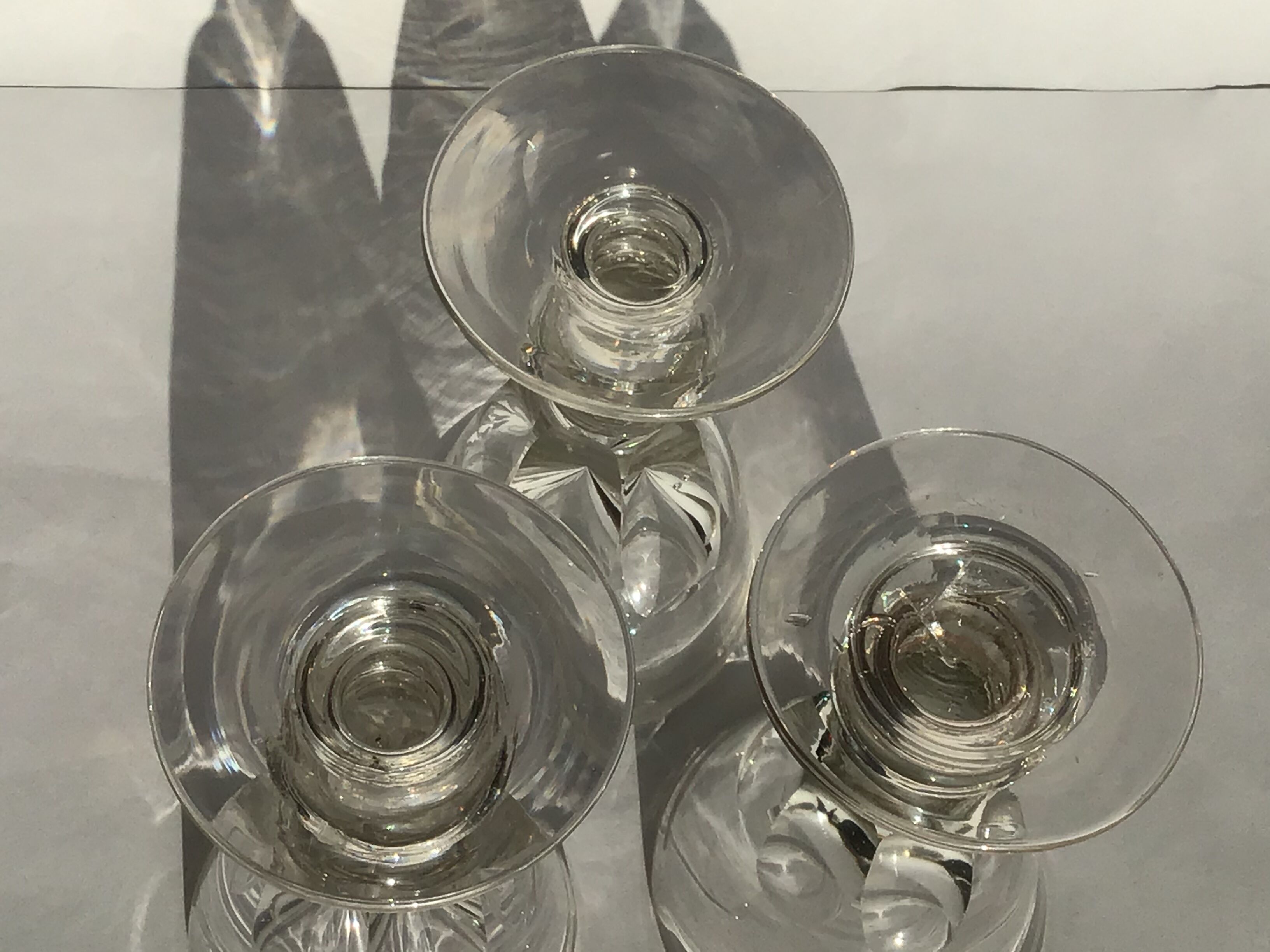 3 glasses old bistro thick aperitif