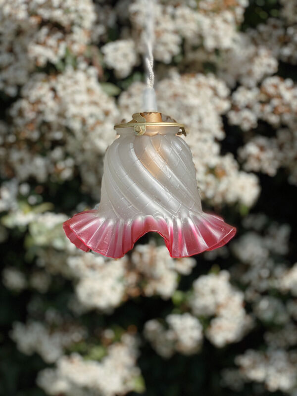 Baladeuse globe tulipe liseré fushia