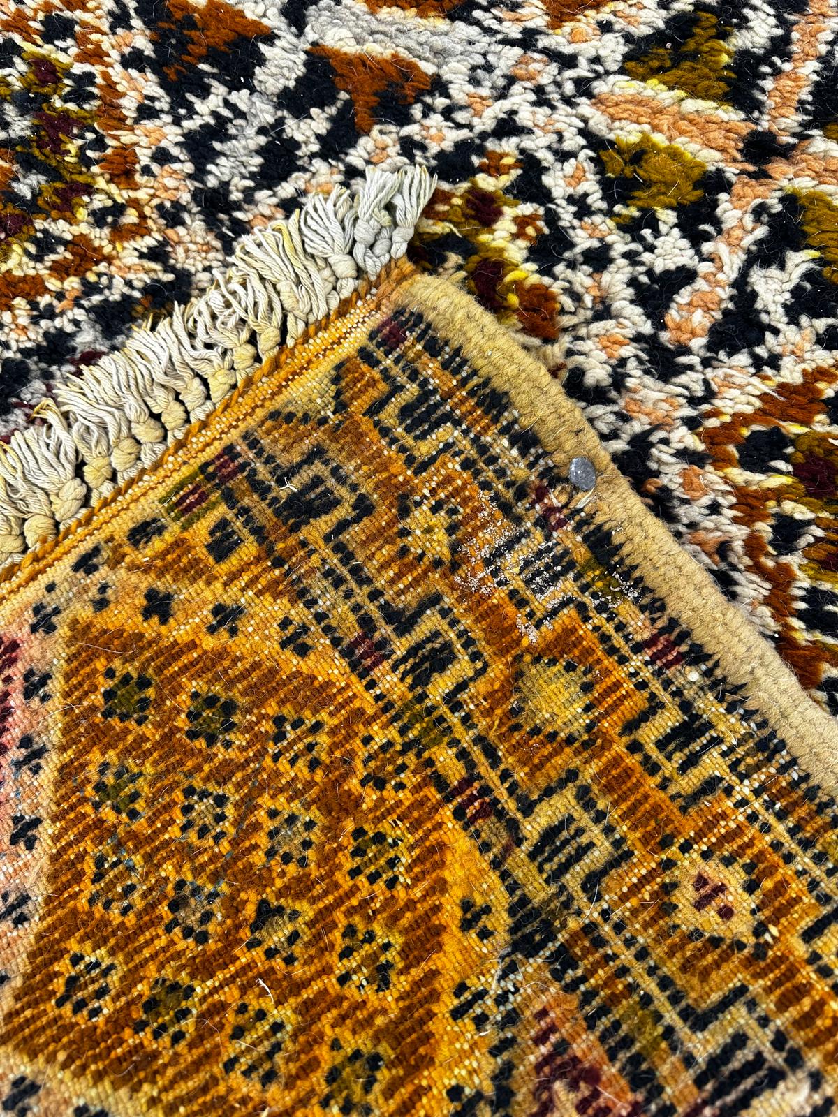 Handmade Berber rug 240cm x 180cm