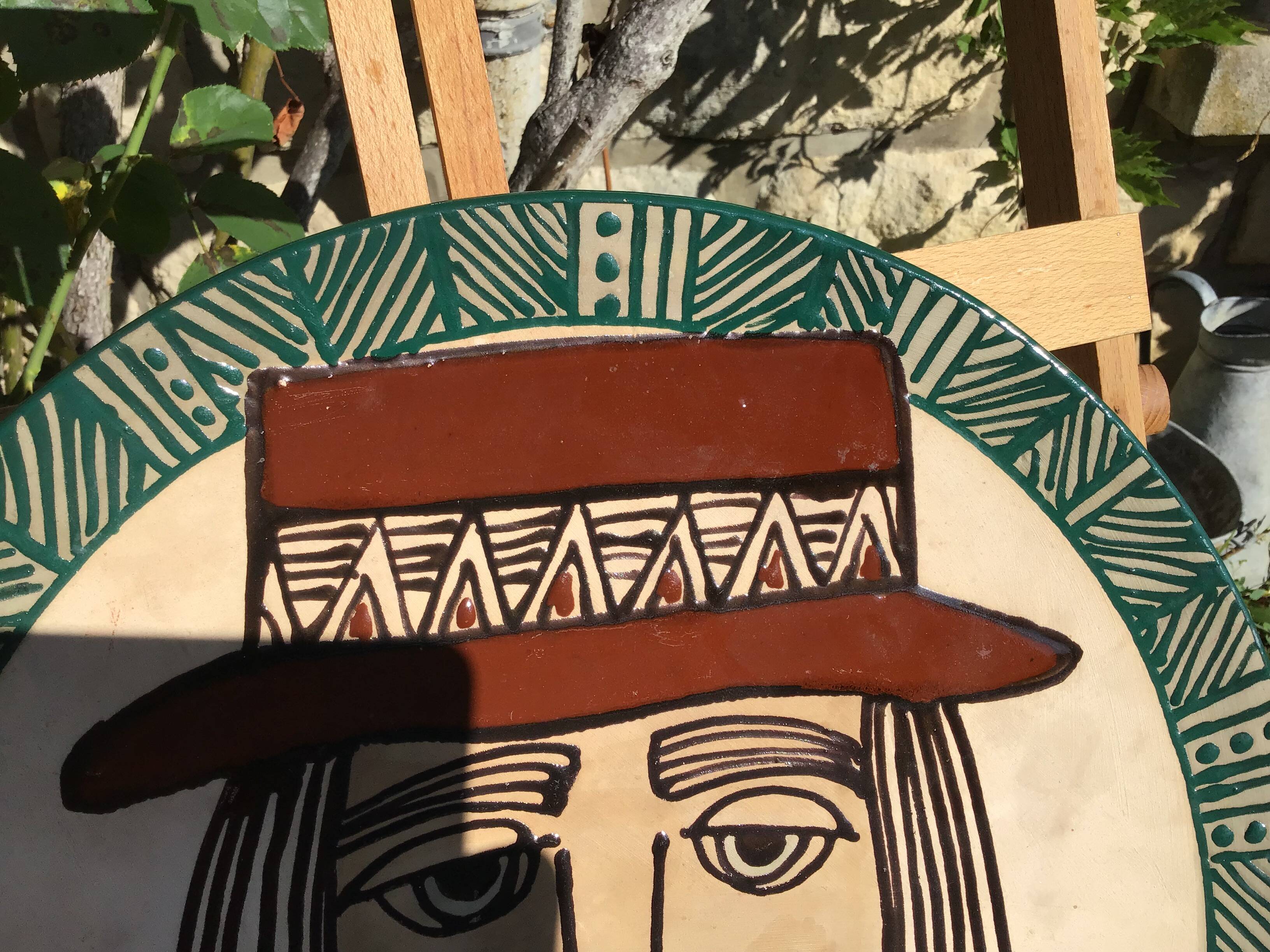 Large decorative dish Monsieur Mustache