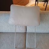 Duvivier canapé 104 Mayenne Alaska pebble fabric and its headrests.