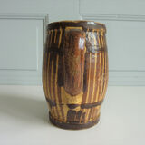 Barrel-looking water pitcher