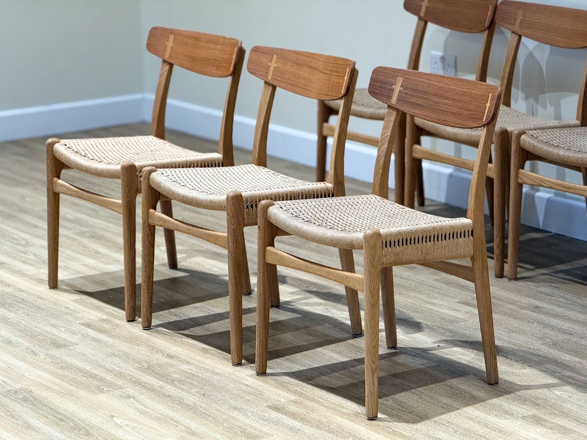CH23 Dining Chairs by Hans J. Wegner for Carl Hansen & Søn, 1950s, Set of 8