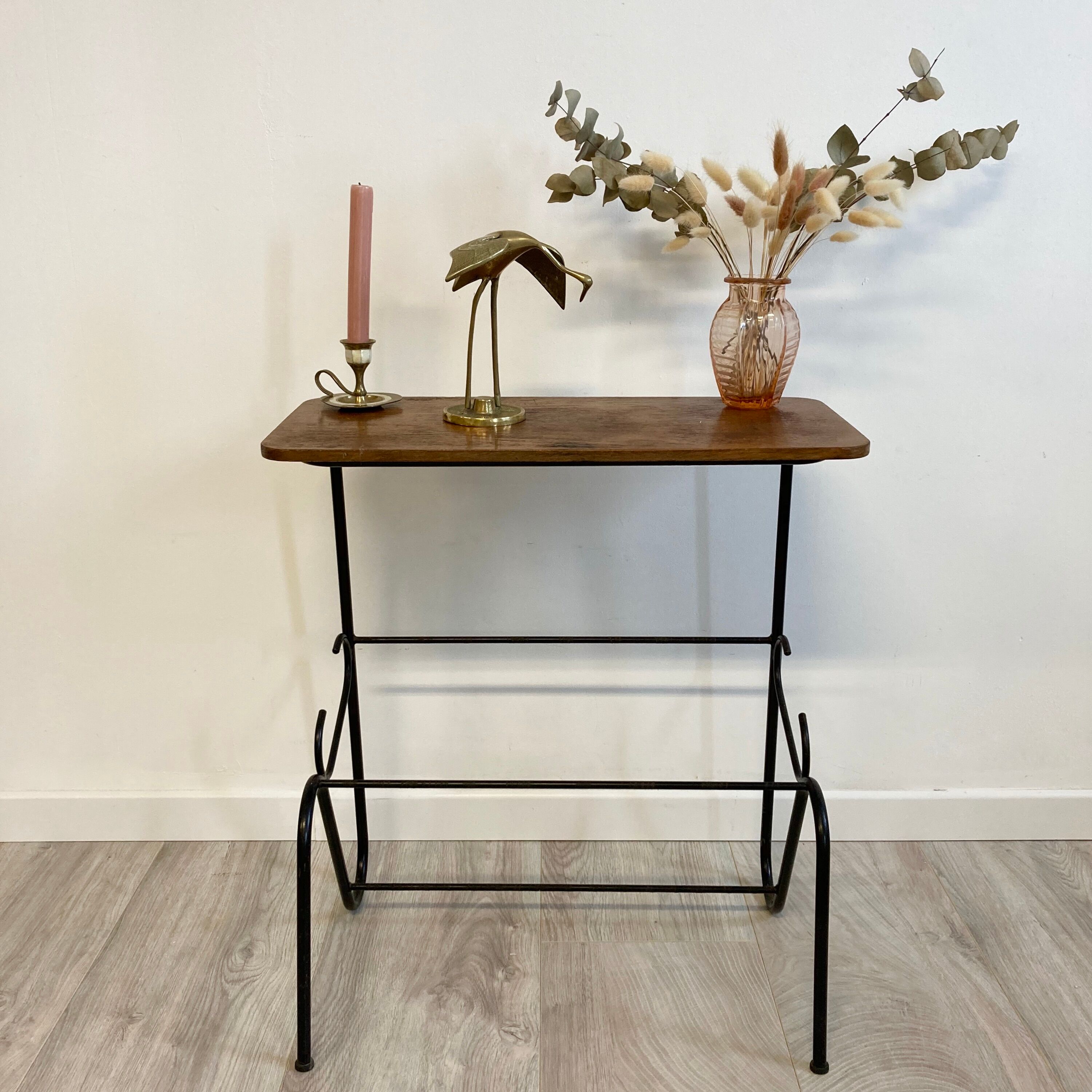 Vintage tablets and magazine holders