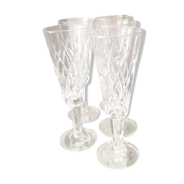 Suite of 5 crystal champagne flutes