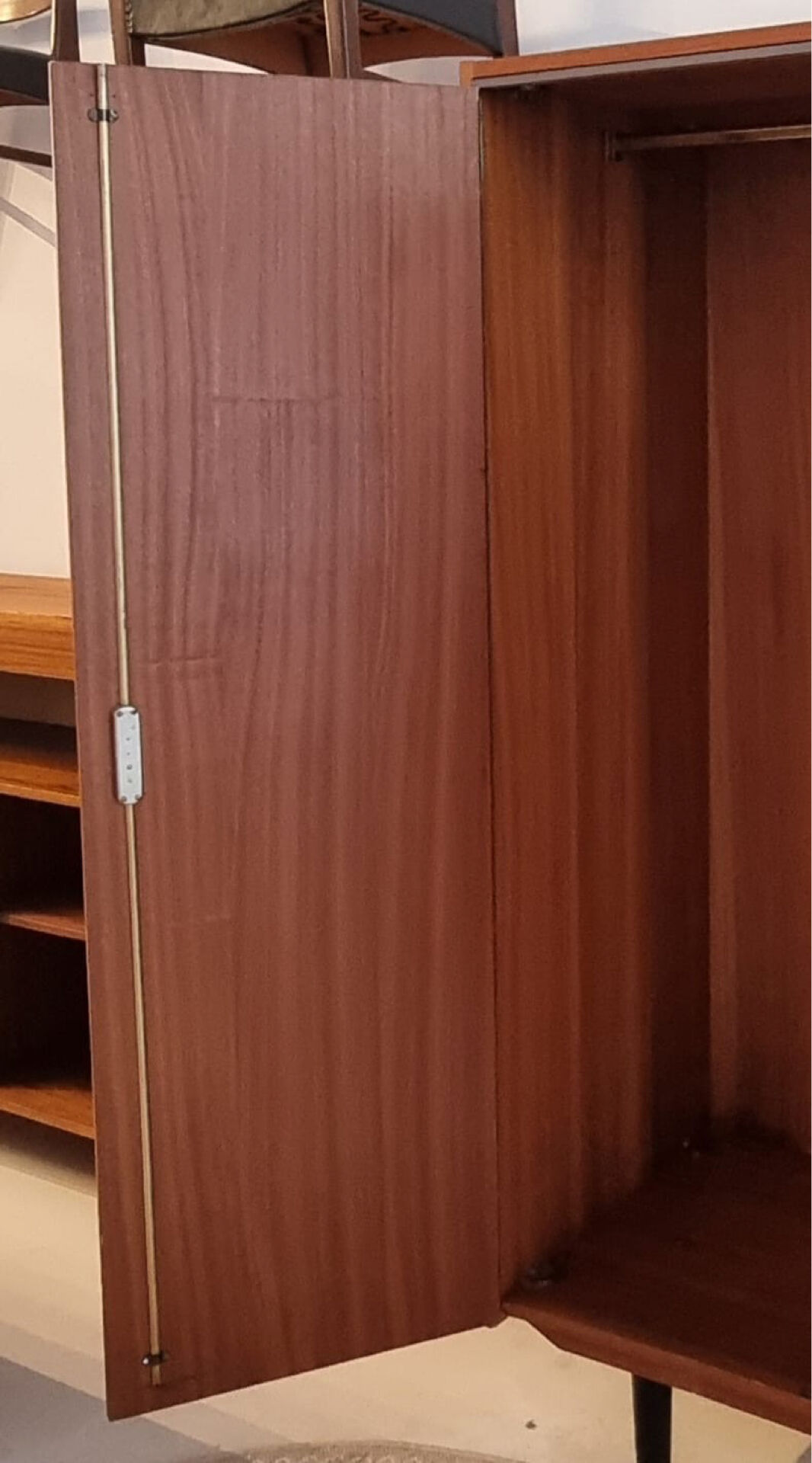 Armoire du milieu du siècle