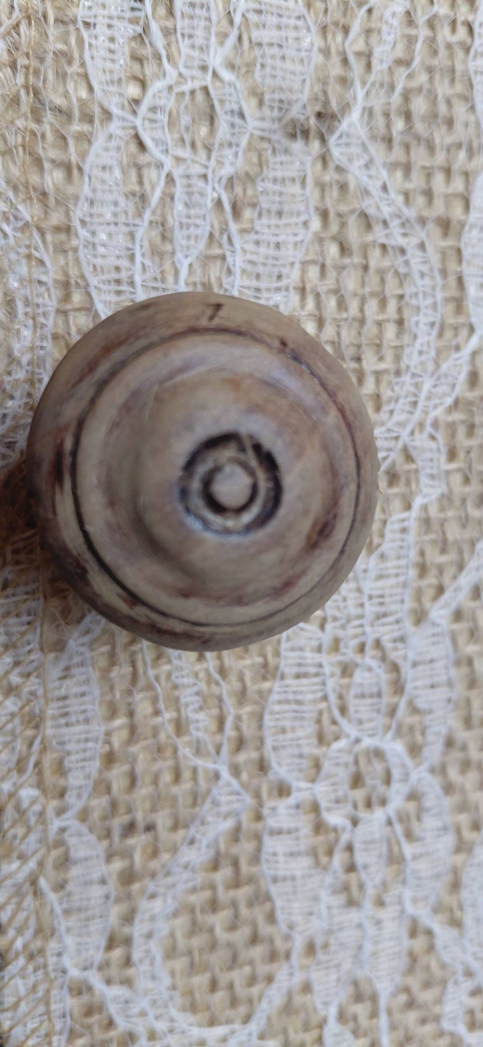 Chevet ancien fabrication artisanale