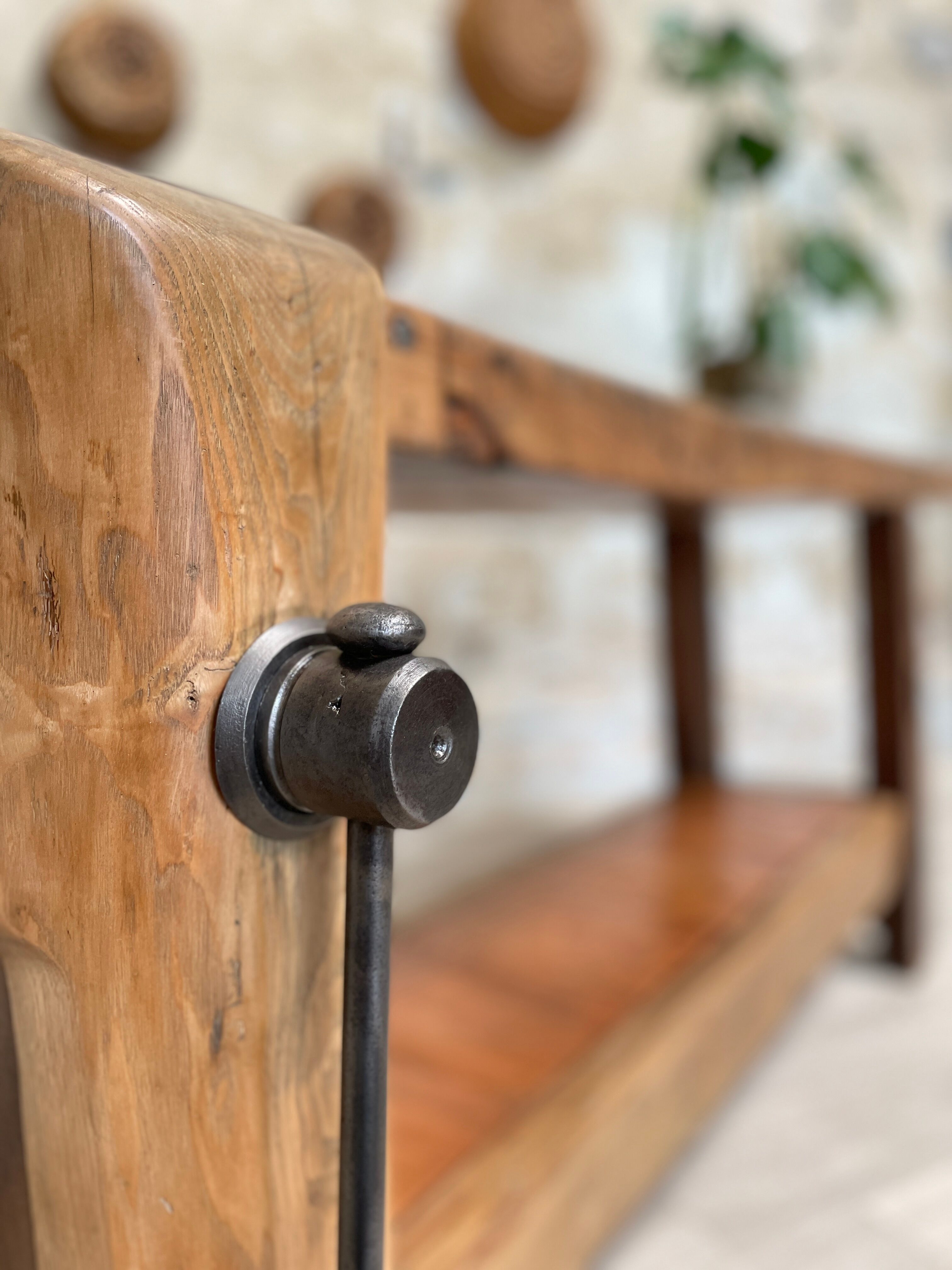 Solid wood carpenter's workbench