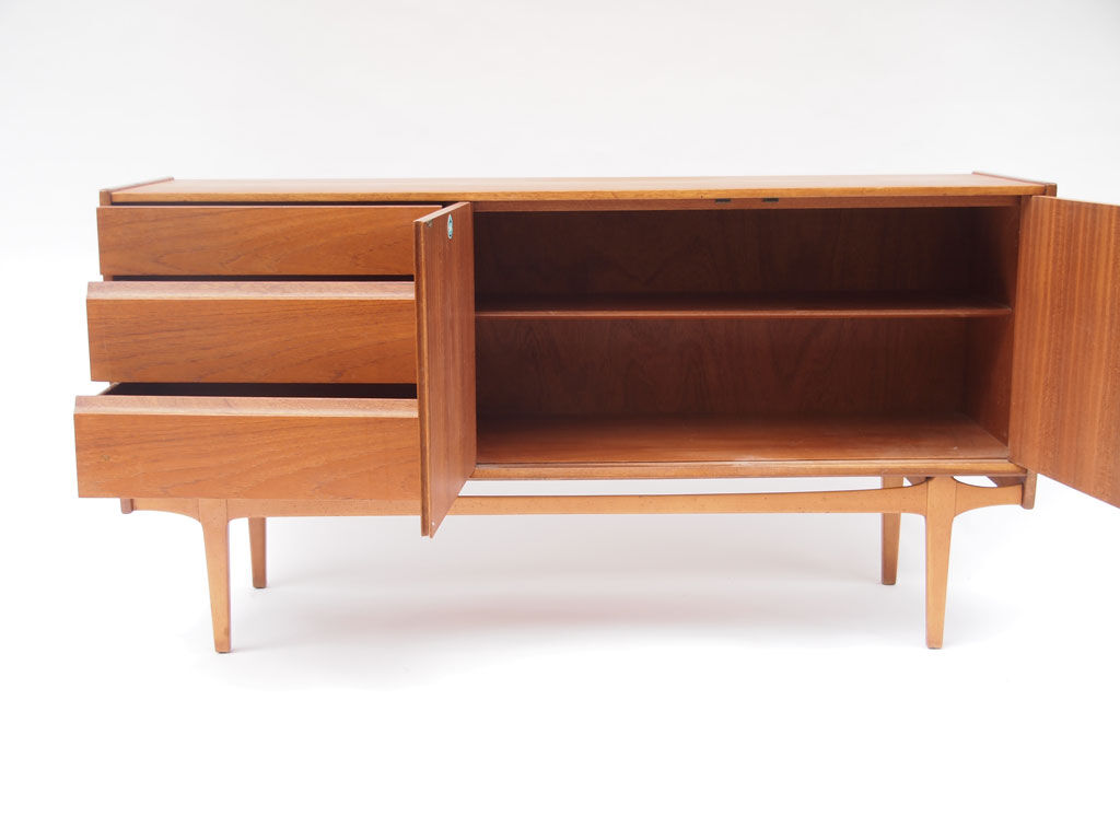 Scandinavian vintage Nathan strand