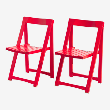 Pair of folding chairs in beech wood