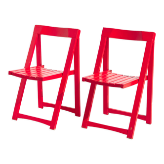 Pair of folding chairs in beech wood