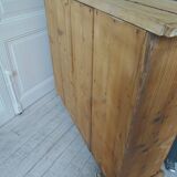 Vintage craft furniture on casters in pitch pine, 6 lockers.
