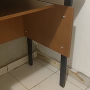 Bureau vintage bois années 1950, plateau bleu