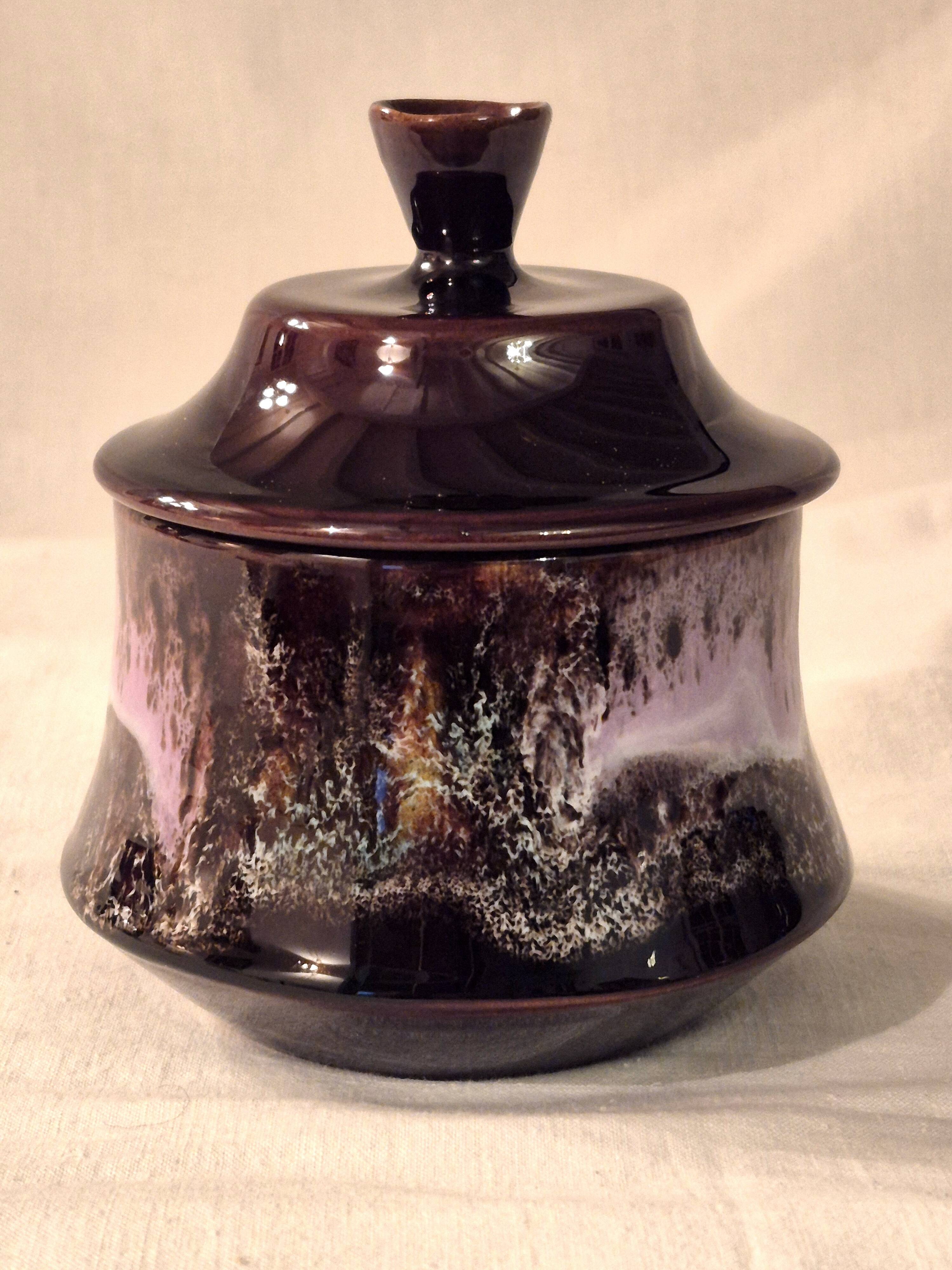Covered sugar bowl Vallauris glazed ceramic brown old pink A152-3