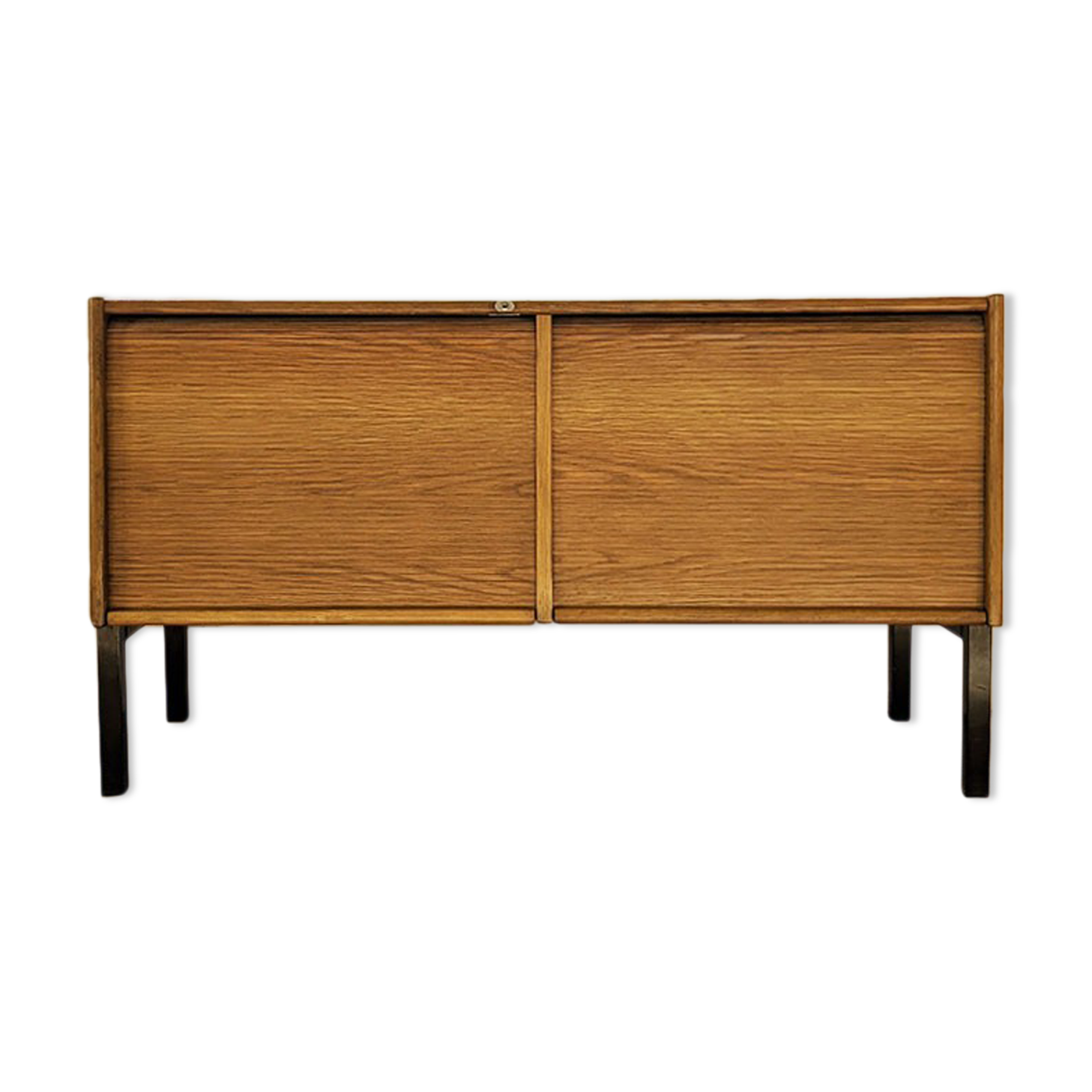 Enfilade, curtain doors