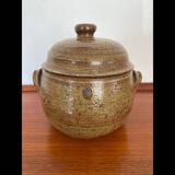 Stoneware pot