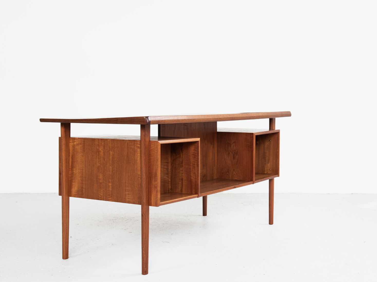 Desk in teak by Peter Løvig Nielsen