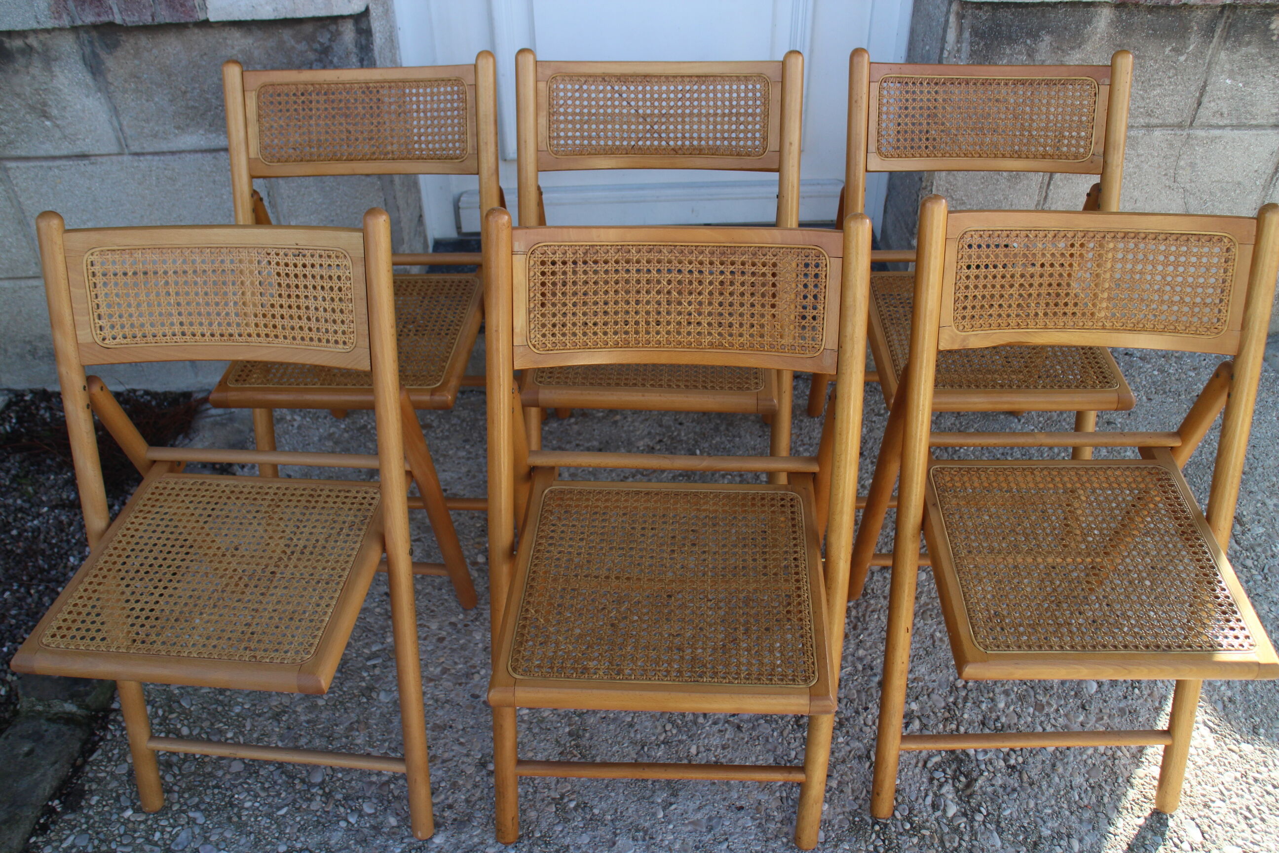 Series of 6 folding chairs canned