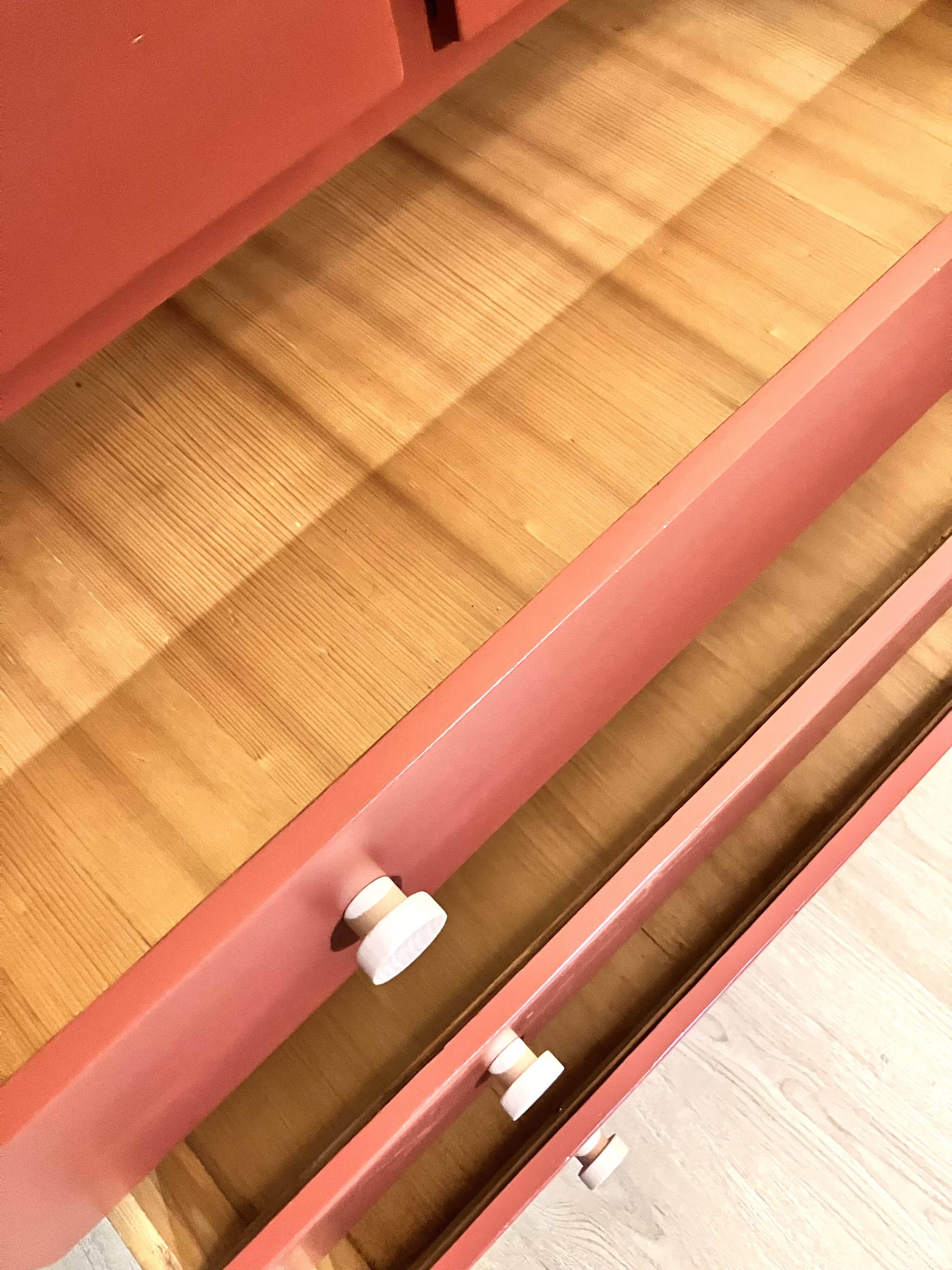 Solid pine chest of drawers